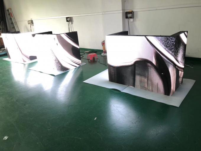 advertising Led Mobile Billboard p2.5mm high resolution SMD full color screen 0