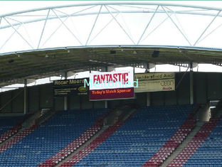 Stadiums Perimeter Led Display Screen P10 SMD 3in1 Iron