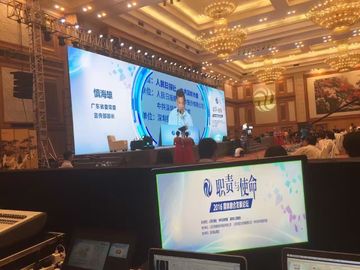 Stage rental Indoor Led Screens , black lamp digital video display screens