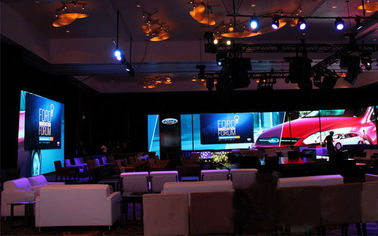Graphic P7.62mm Indoor LED Advertising Screen Rental , LED Stage Display