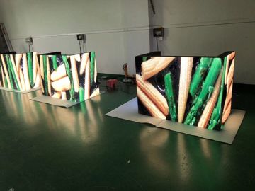 advertising Led Mobile Billboard p2.5mm high resolution SMD full color screen