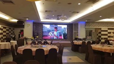 Black SMD Full Color Indoor LED Screens 4.8mm Pixel Pitch Synchronism Control Mode