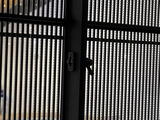 Advertising Led Panel indoor transparent led display p3.9-7.8 for glass door