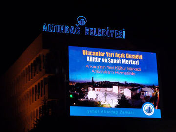 buy Wall Mounted Waterproof IP65 Outdoor Full Color Led Display RoHS 8000nits online manufacturer